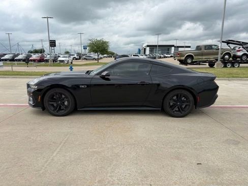 Used 2024 Ford Mustang GT RWD image 6
