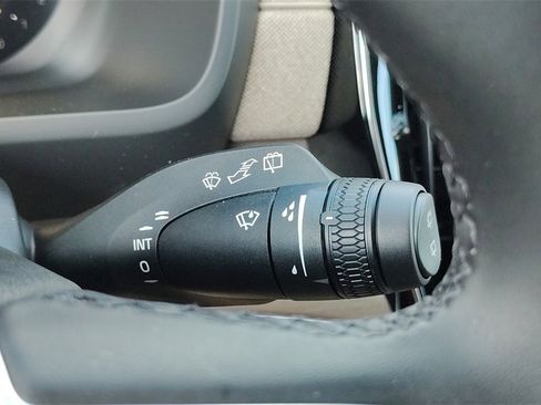 New 2026 Volvo XC90 B6 Core image 13