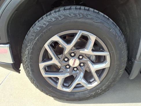 Certified 2023 GMC Sierra 1500 SLT image 21