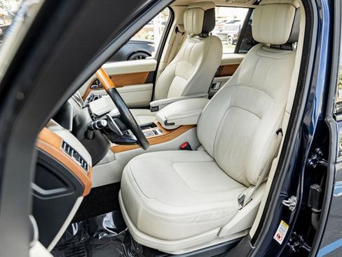 Used 2021 Land Rover Range Rover Autobiography image 13