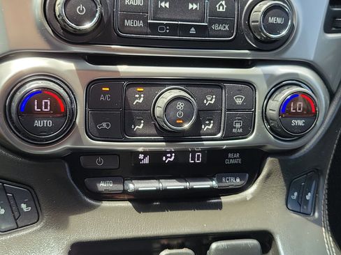 Used 2019 Chevrolet Tahoe LT w/ RST Edition image 25