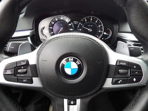 Used 2019 BMW 530i xDrive w/ M Sport Package image 24
