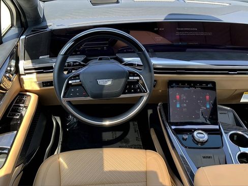 New 2025 Cadillac Escalade IQ Luxury 2 image 23