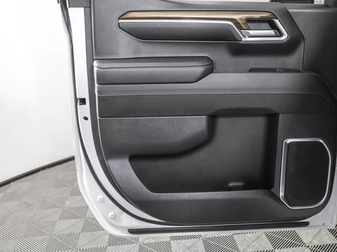 Used 2023 Chevrolet Silverado 1500 LT image 37