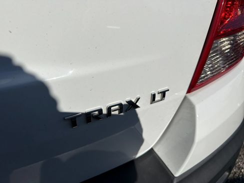Used 2016 Chevrolet Trax LT w/ LT Convenience Package FWD image 20