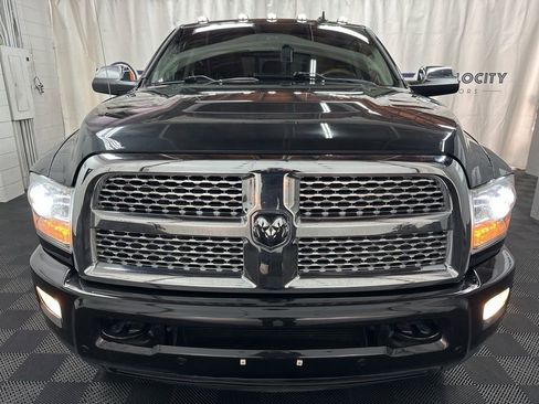 Used 2017 RAM 2500 Longhorn w/ Convenience Group AWD/4WD image 3