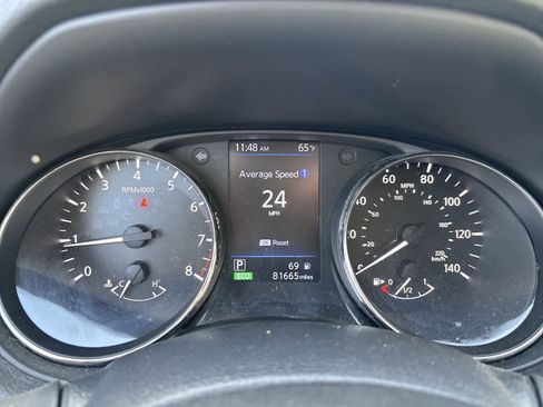 Used 2019 Nissan Rogue SV FWD image 11