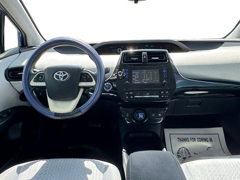 Used 2017 Toyota Prius Two w/ Carpet Mat Package FWD image 12