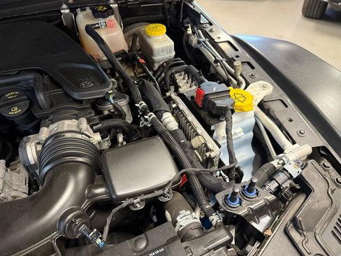 Used 2018 Jeep Wrangler Rubicon AWD/4WD image 29