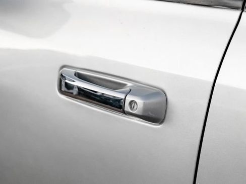 Used 2018 RAM 1500 Lone Star image 47