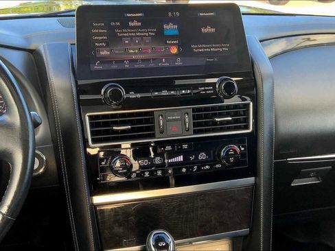 Used 2022 INFINITI QX80 Luxe image 6