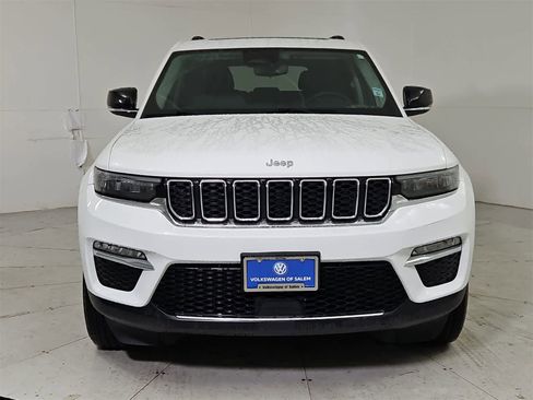 Used 2023 Jeep Grand Cherokee Limited image 9