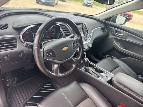 Used 2019 Chevrolet Impala LT image 17