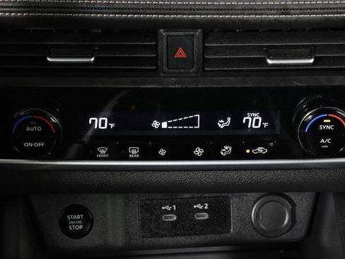 Certified 2025 Nissan Rogue SV image 21