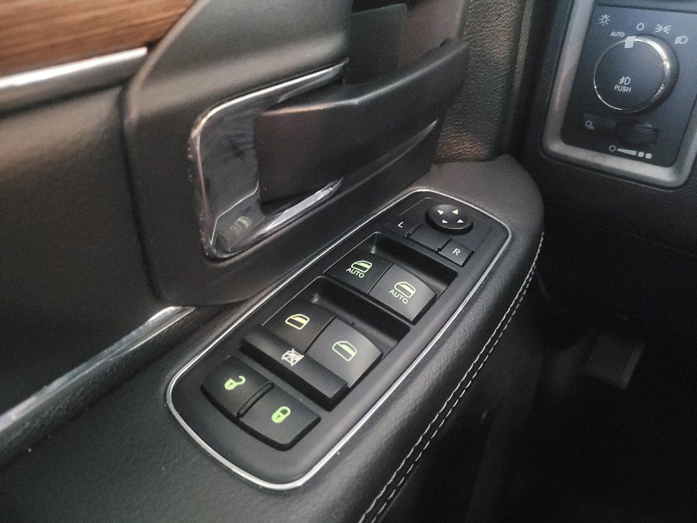 Used 2017 RAM 1500 Express w/ Black Ram 1500 Express Group RWD image 27