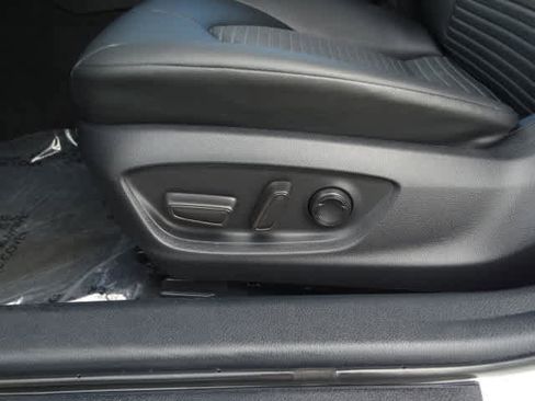 Certified 2023 Toyota Camry SE w/ Convenience Package FWD image 16