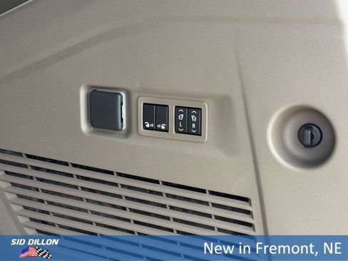 New 2026 GMC Yukon XL Denali w/ Denali Reserve Package image 6