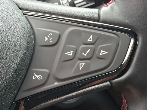 Used 2023 Chevrolet Equinox RS FWD image 25