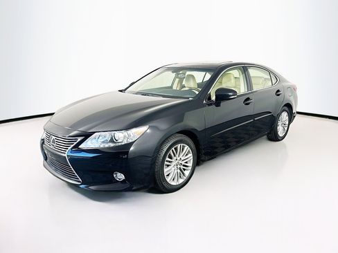 Used 2014 Lexus ES 350 w/ Luxury Package image 3