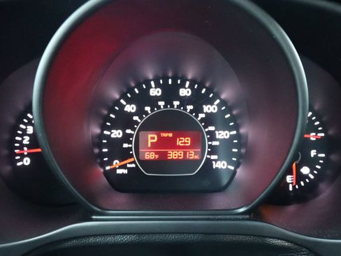 Used 2018 Kia Soul w/ Convenience Package FWD image 32