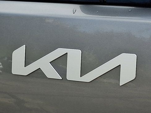 Used 2024 Kia Soul LX FWD image 29