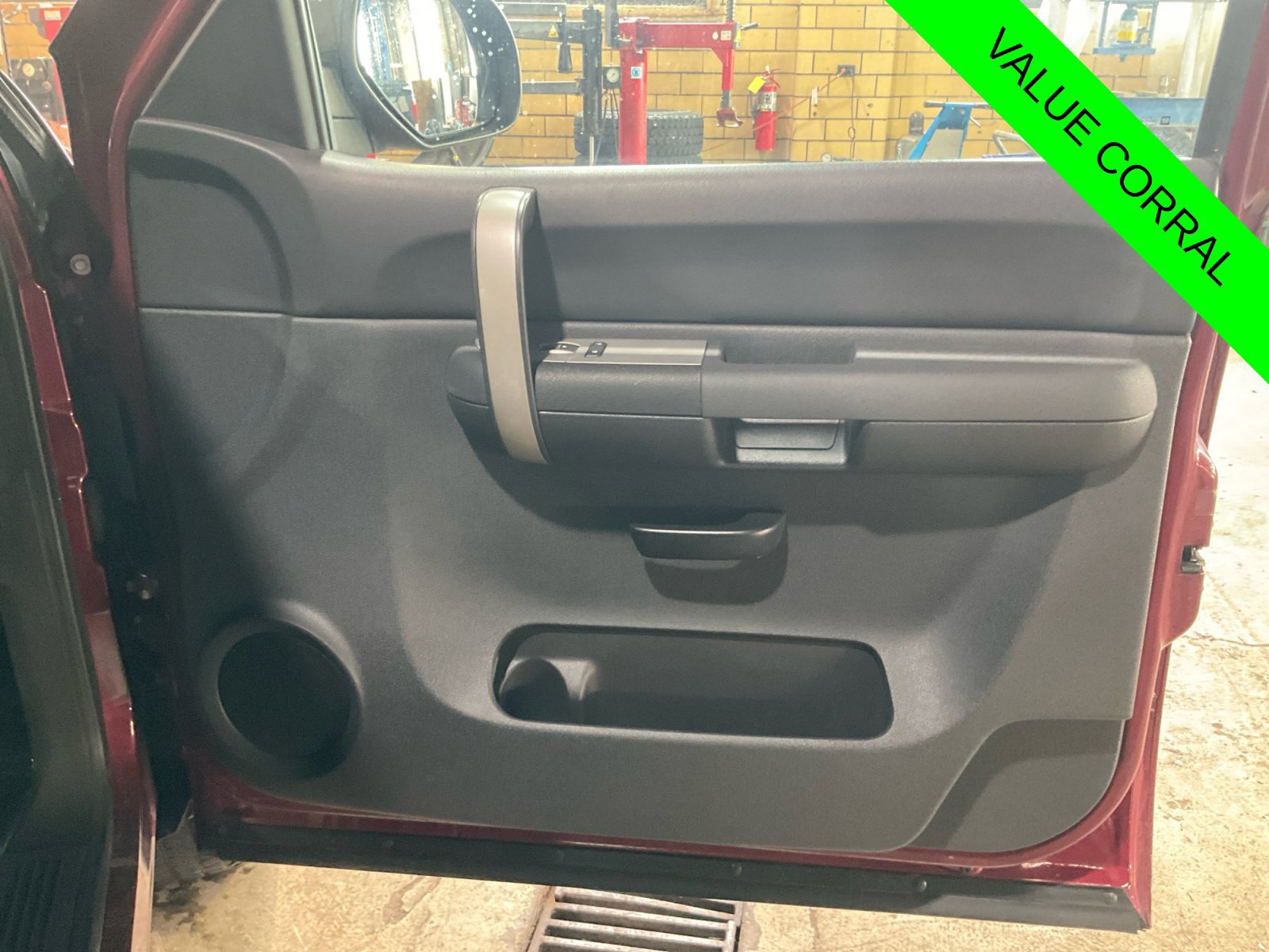 Used 2009 Chevrolet Silverado 1500 LT w/ Power Pack Plus AWD/4WD image 18