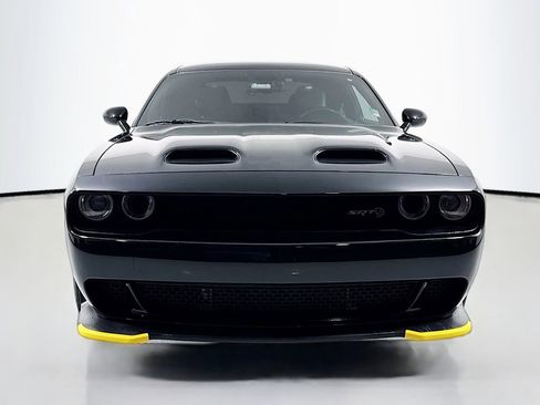 Used 2023 Dodge Challenger SRT Hellcat w/ Driver Convenience Group image 2