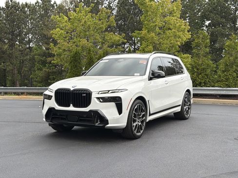Used 2024 BMW X7 M60i w/ Executive Package AWD/4WD image 15