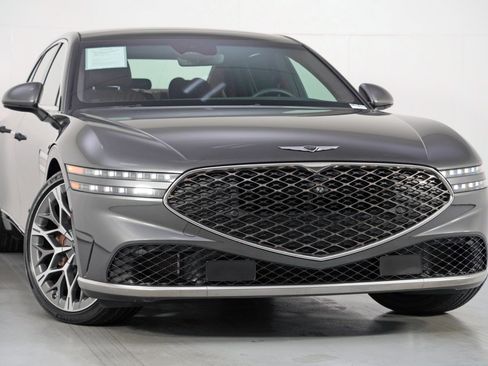 Used 2023 Genesis G90 3.5T AWD/4WD image 4