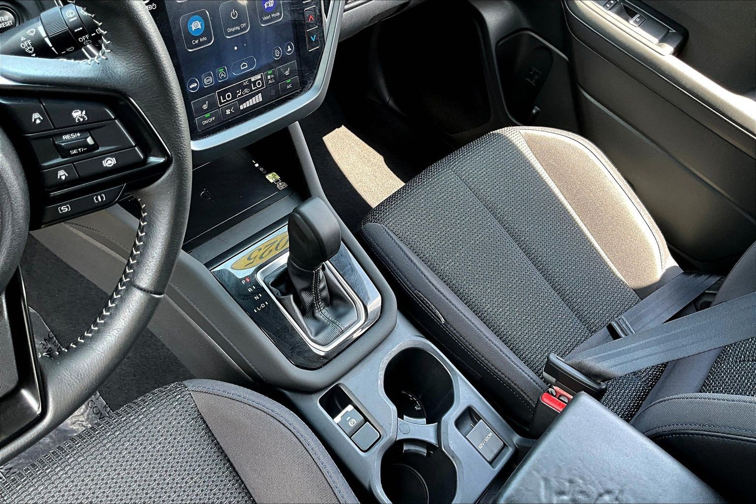 Used 2025 Subaru Forester Premium AWD/4WD image 19