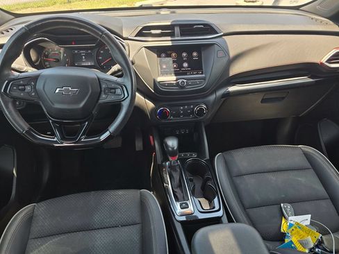 Used 2022 Chevrolet TrailBlazer RS FWD image 14