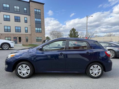 Used 2013 Toyota Matrix L FWD image 4