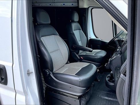 Used 2025 RAM ProMaster 3500 w/ Convenience Group FWD image 16