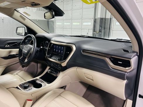Used 2021 GMC Acadia Denali image 37
