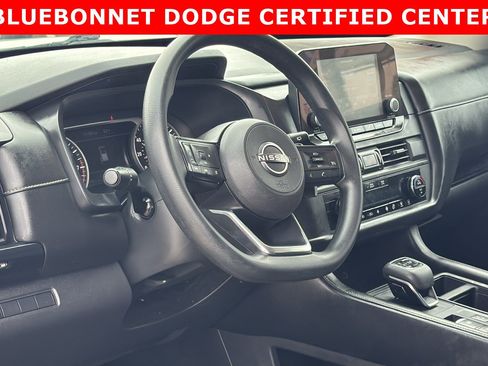 Used 2023 Nissan Pathfinder S image 10