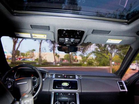 Used 2019 Land Rover Range Rover Sport HSE AWD/4WD image 18