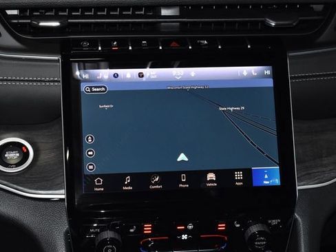 New 2025 Jeep Grand Cherokee Limited w/ Trailer Tow Package image 15