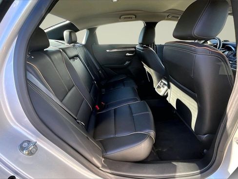 Used 2017 Chevrolet Impala Premier image 23