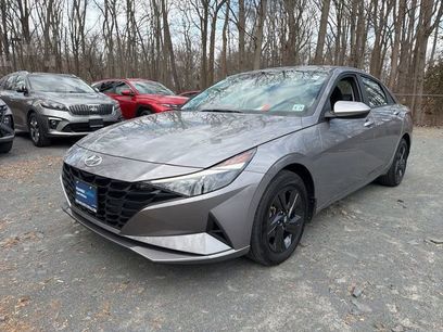 Certified 2023 Hyundai Elantra SEL