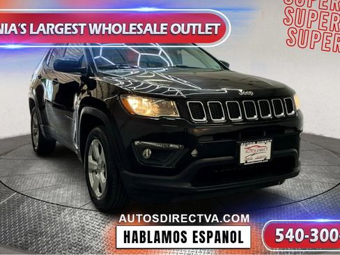 Used 2018 Jeep Compass Latitude w/ Popular Equipment Group image 2