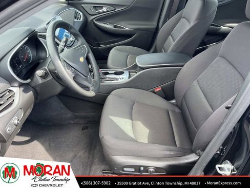 Used 2023 Chevrolet Malibu RS FWD image 16