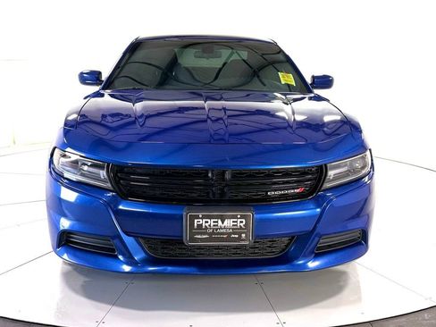Used 2019 Dodge Charger SXT image 9