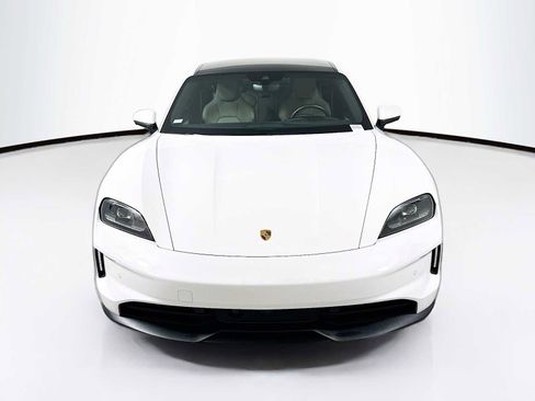 Used 2025 Porsche Taycan image 6