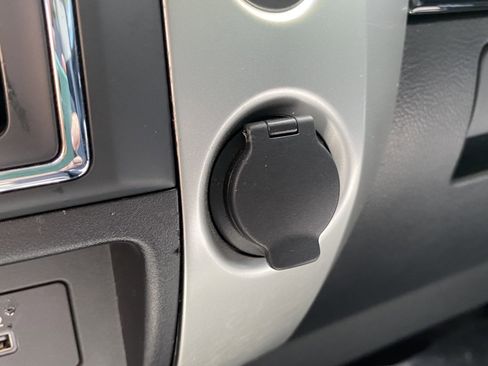 Used 2021 Nissan Titan SV w/ Accessory Utility Package image 34