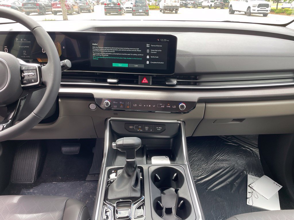 New 2026 Kia Carnival EX FWD image 11