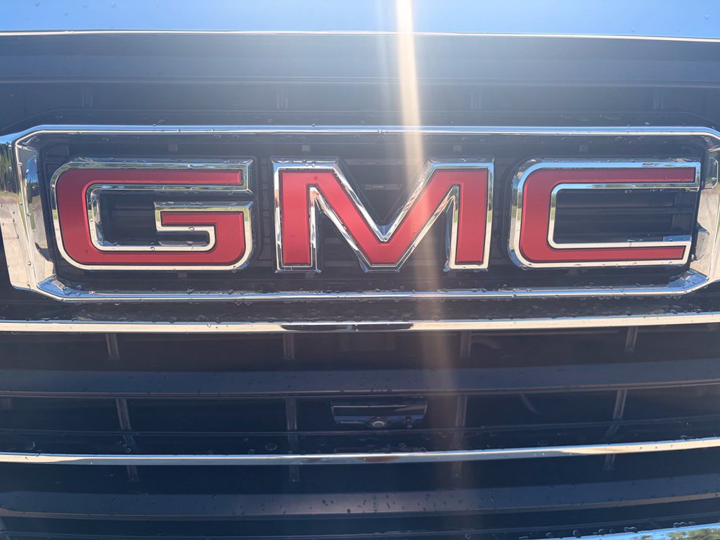 Used 2025 GMC Sierra 3500 SLT w/ SLT Premium Package AWD/4WD image 19