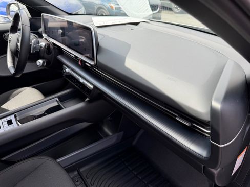 Used 2024 Hyundai Ioniq 6 SE image 31