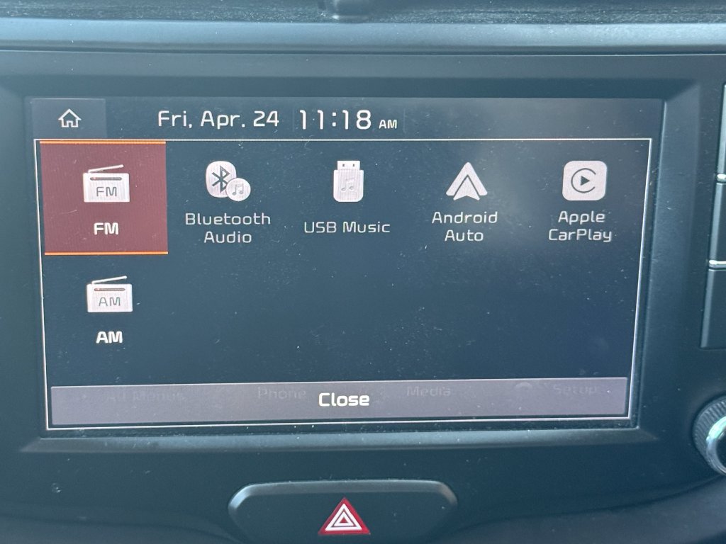 Used 2022 Kia Soul LX w/ Technology Package FWD image 2