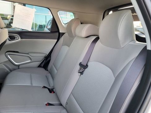 Certified 2025 Kia Soul LX w/ LX Technology Package image 15
