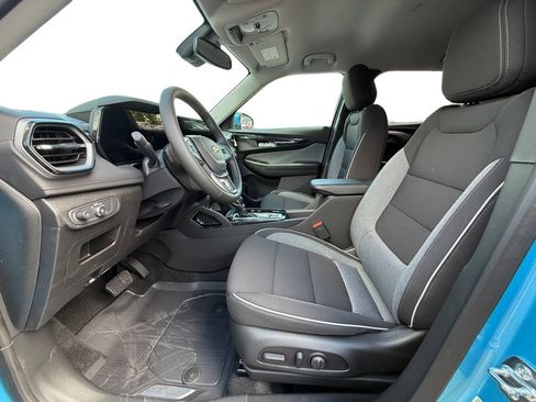 New 2026 Chevrolet TrailBlazer LT w/ Convenience Package AWD/4WD image 9